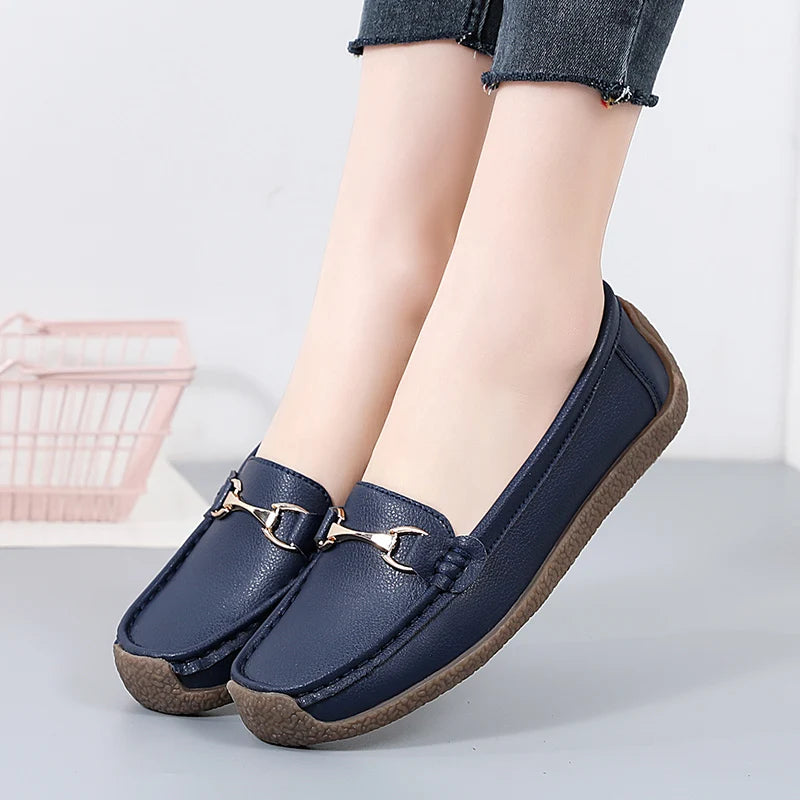 Vulcanize Women Shoes Flats Leather Moccasins Sneakers Designer Shoes for Women Slip-on Loafers Female Boat Shoes Big Size 43