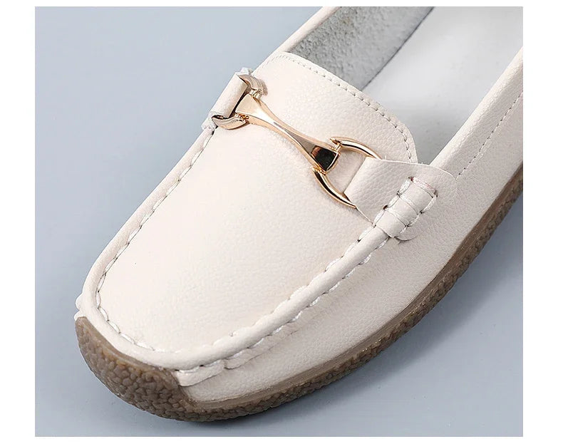 Vulcanize Women Shoes Flats Leather Moccasins Sneakers Designer Shoes for Women Slip-on Loafers Female Boat Shoes Big Size 43